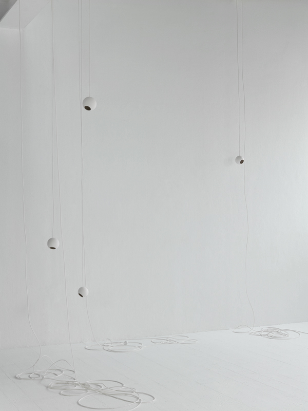 studio-vit-globe-lights-11