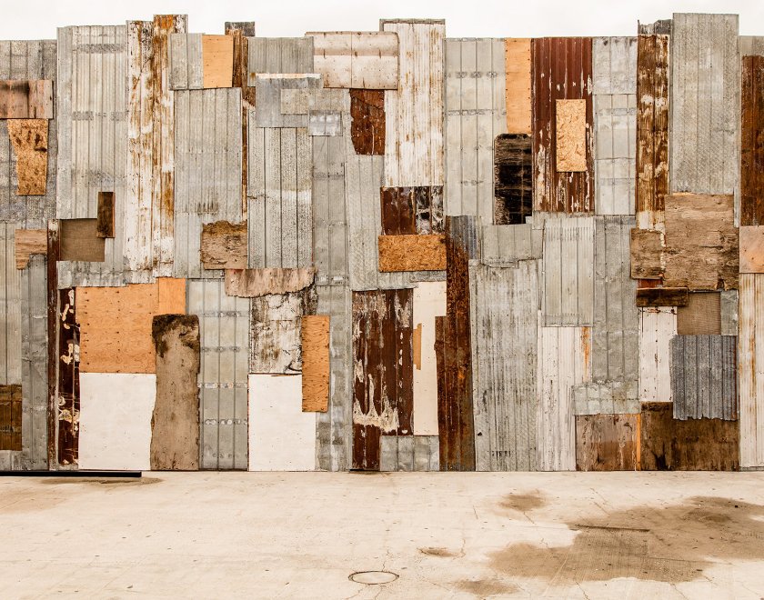 04givenchy_set_design1