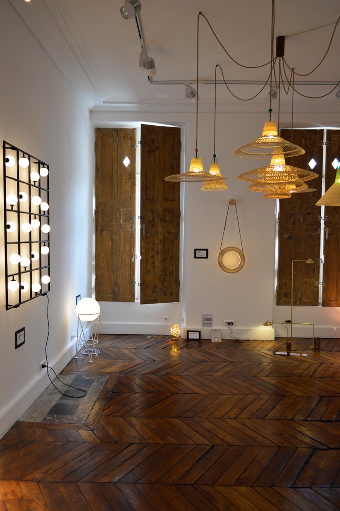 Squares + Globe lamp by Atelier Areti (on the left wall + on the ground), Pet lamps by Alvaro Catalàn De Ocòn (hanging from the ceiling), Halo lamp by Kjartan Oskarsson, LightLight6 by Gaspard Graulich (down on the left).
