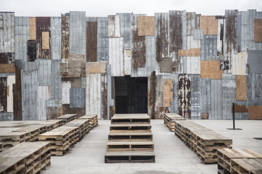 givenchy-location-084