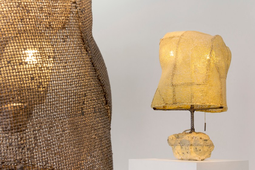 CARBONELL_Light Mesh_03