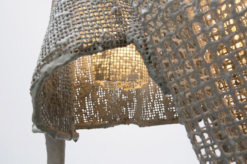 CARBONELL_Table Cocoon 2_03