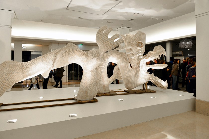 Bon Marche 17 01 16 vernissage Expo ER XI Ai Weiwei Oeuvre Le Dragon -copyright Saywho