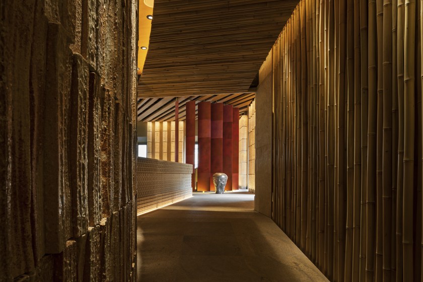 02- ZUMA Rome- Entrance Tohiki ceramic brics and bamboo 4th floor