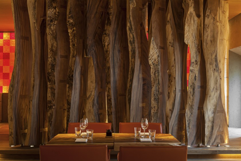 06- ZUMA Rome table set up detail 4th floor