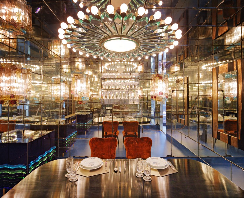 nilufardepot_robertobaciocchi_mirrorroom_02_mattiaiotti